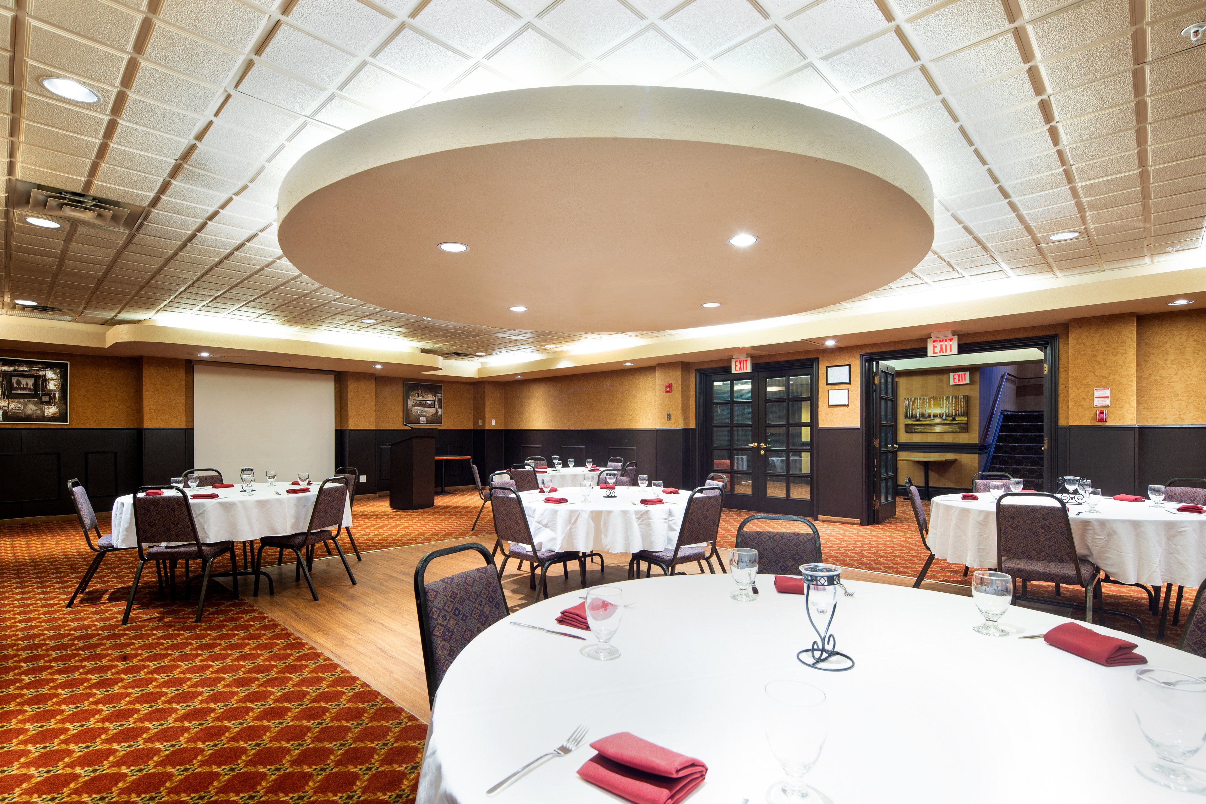 Holiday Inn Hinton 65/78