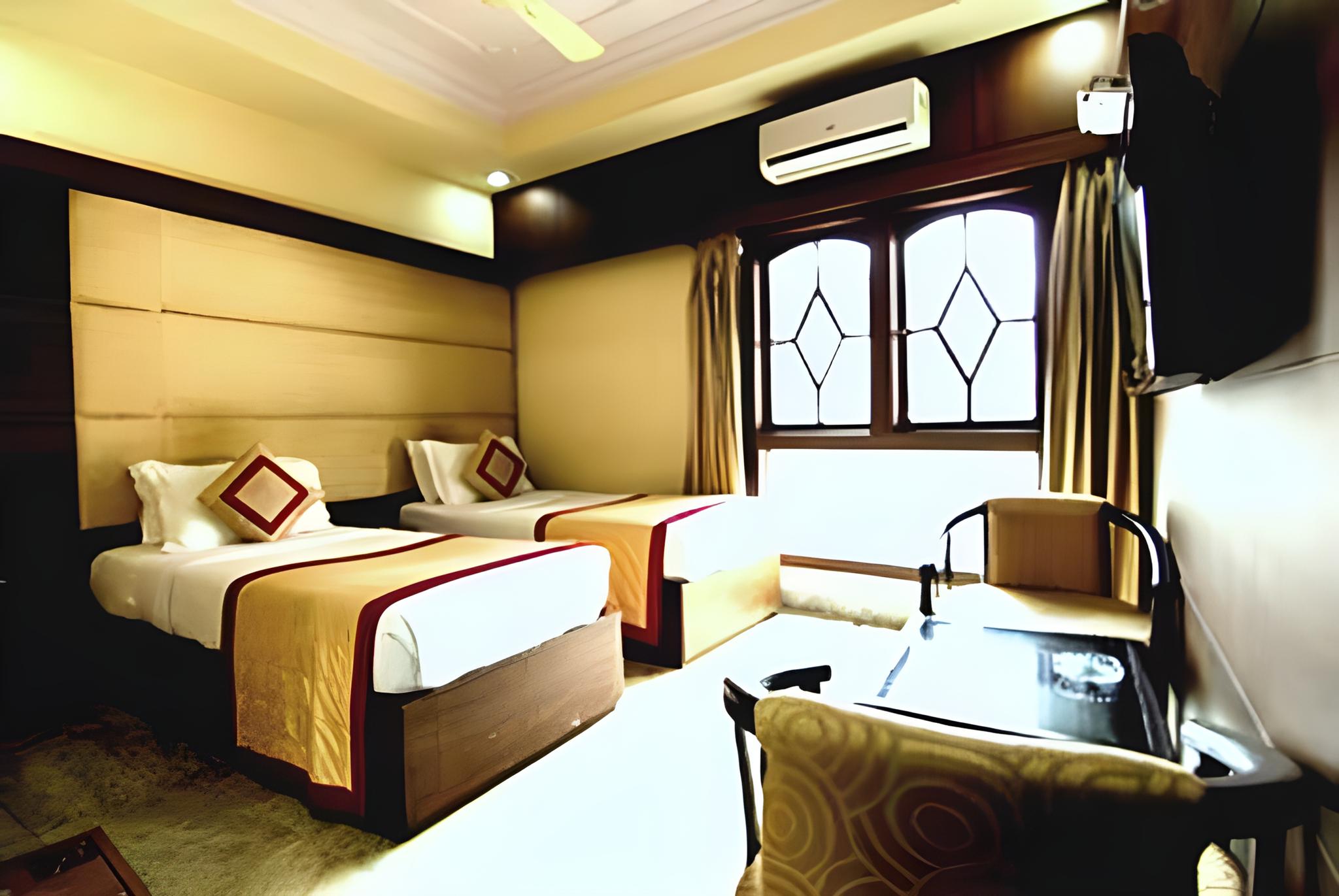 HOTEL GULSHAN INTERNATIONAL. 24/38