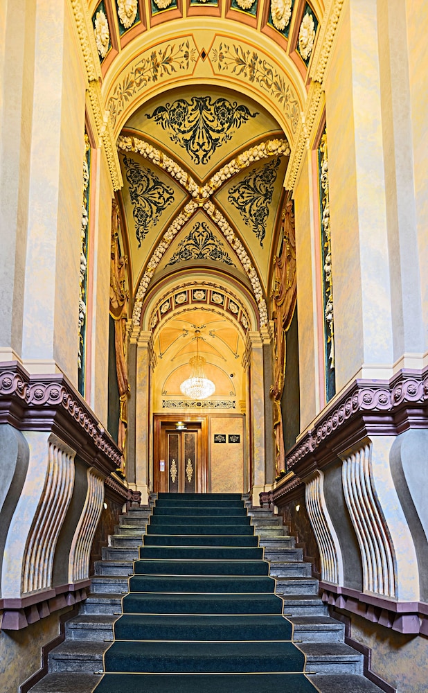 Deminka Palace 14/42