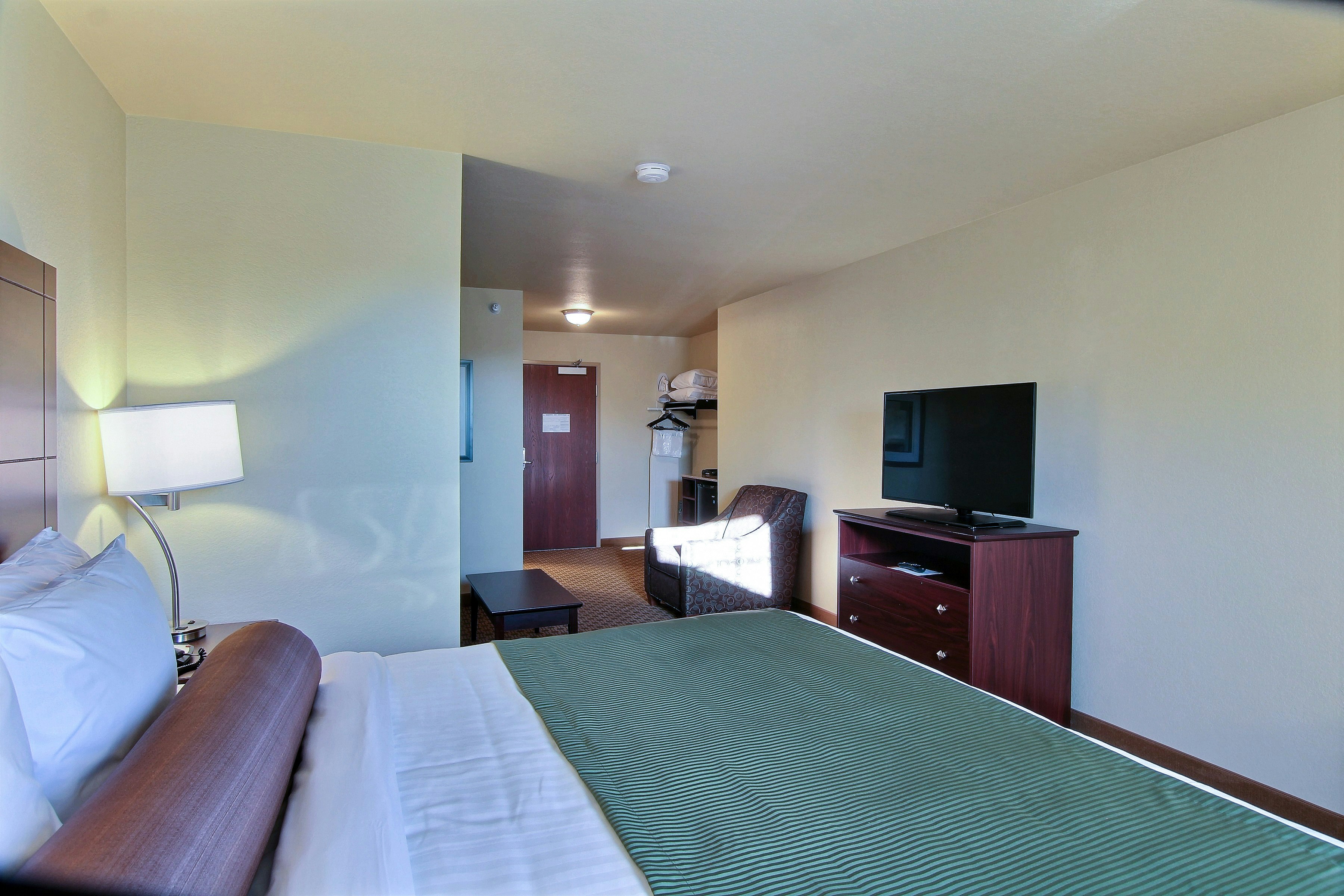 Cobblestone Hotel & Suites - Beulah 21/62
