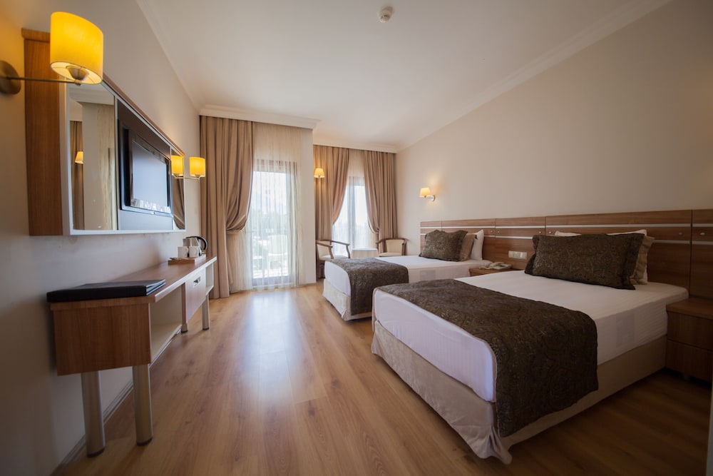 DELUXE, TWIN BEDS