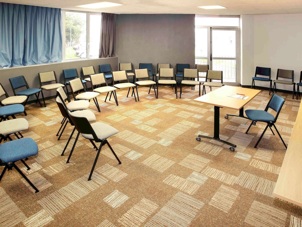 Ibis Poitiers Sud 56/67