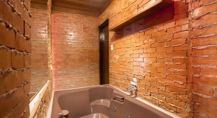 Victoria Court Suites 28/49