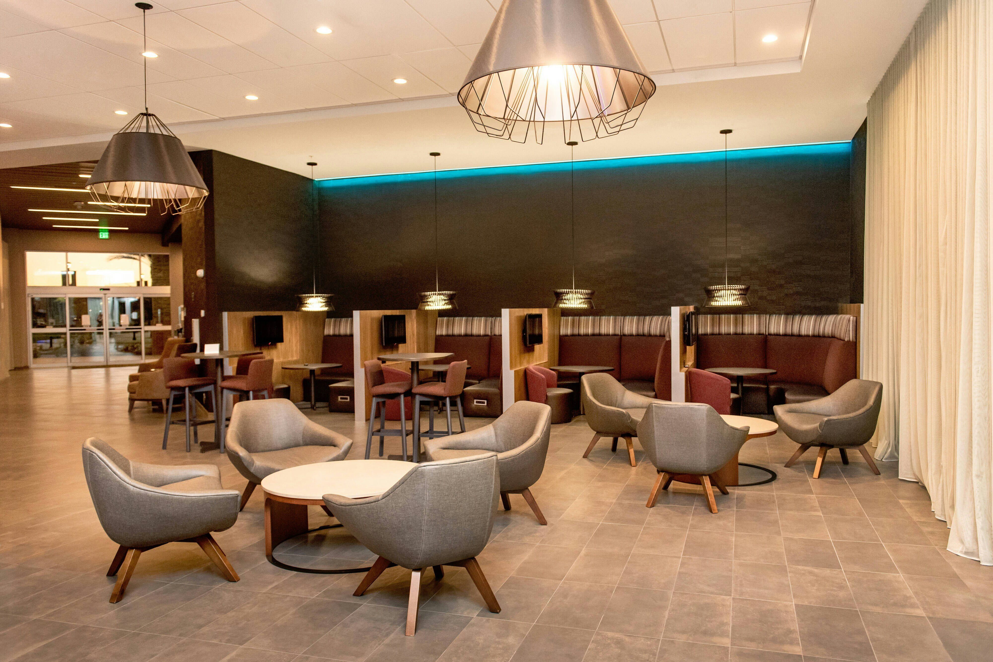 Courtyard by Marriott Mesa at Wrigleyville West 18/22