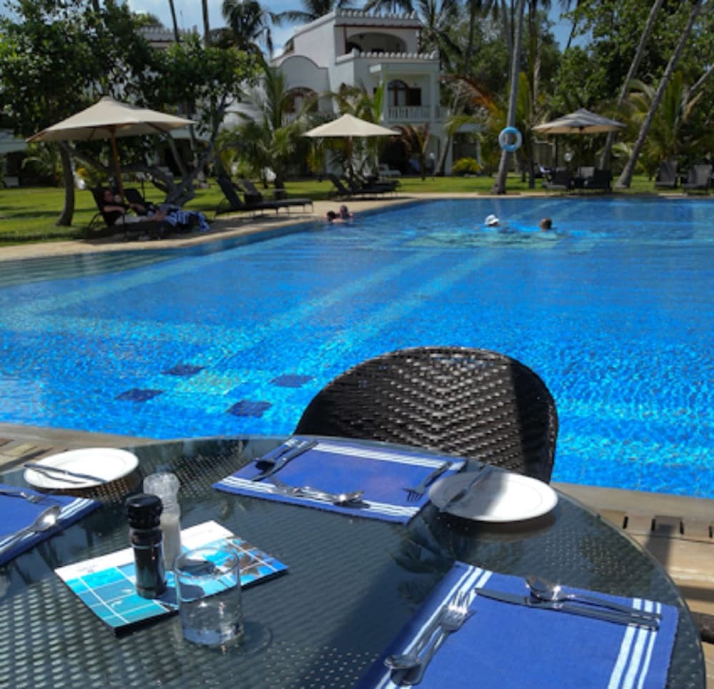 Lantana Galu Beach 48/50