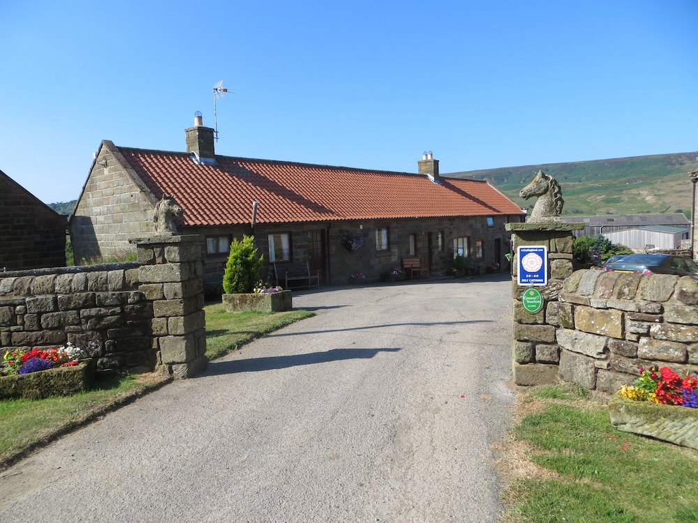 Craven Garth Cottages 37/50