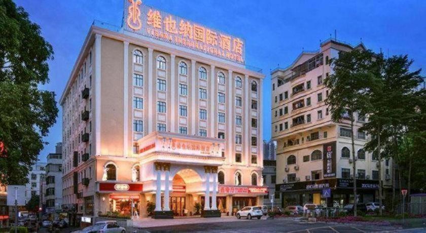 Vienna International Hotel (Shenzhen Longgang Dayun Center) 5/38