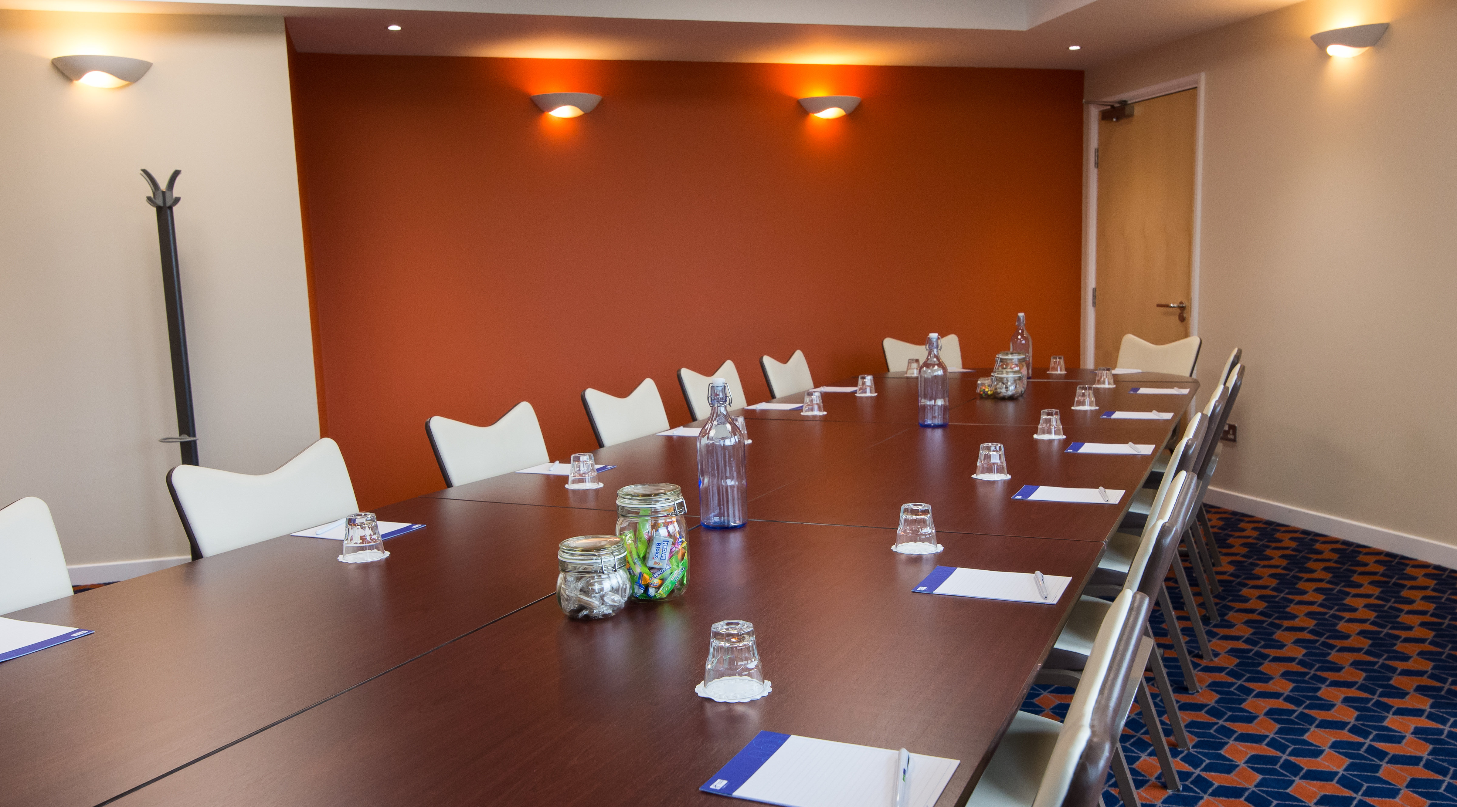 Holiday Inn Express Dunfermline 46/57