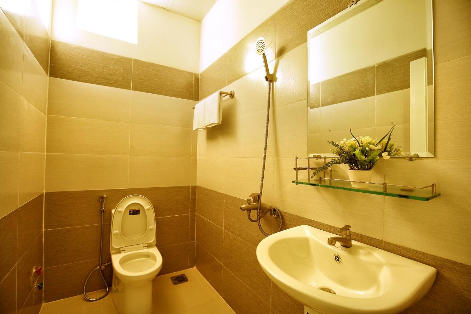 Hoang Linh Hotel 30/33