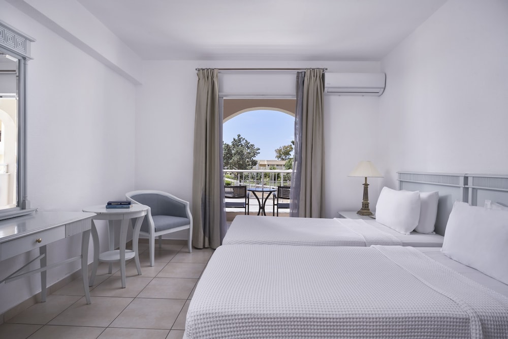 Sandy Beach Resort 20/63
