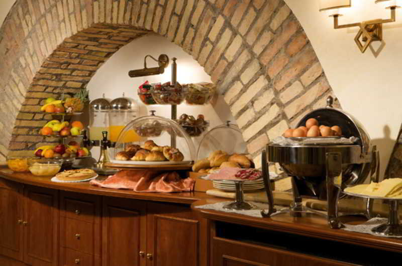 RELAIS PATRIZI HOTEL 22/50