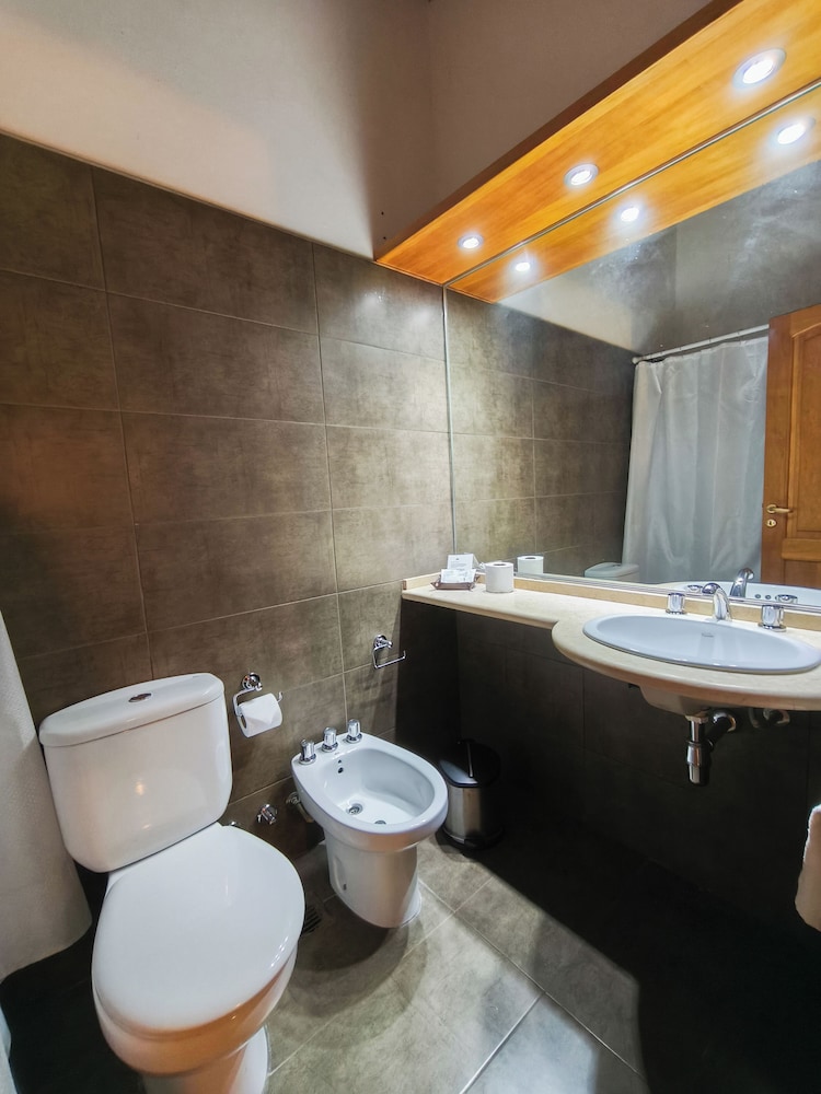 Apart Hotel Del Faldeo 18/19