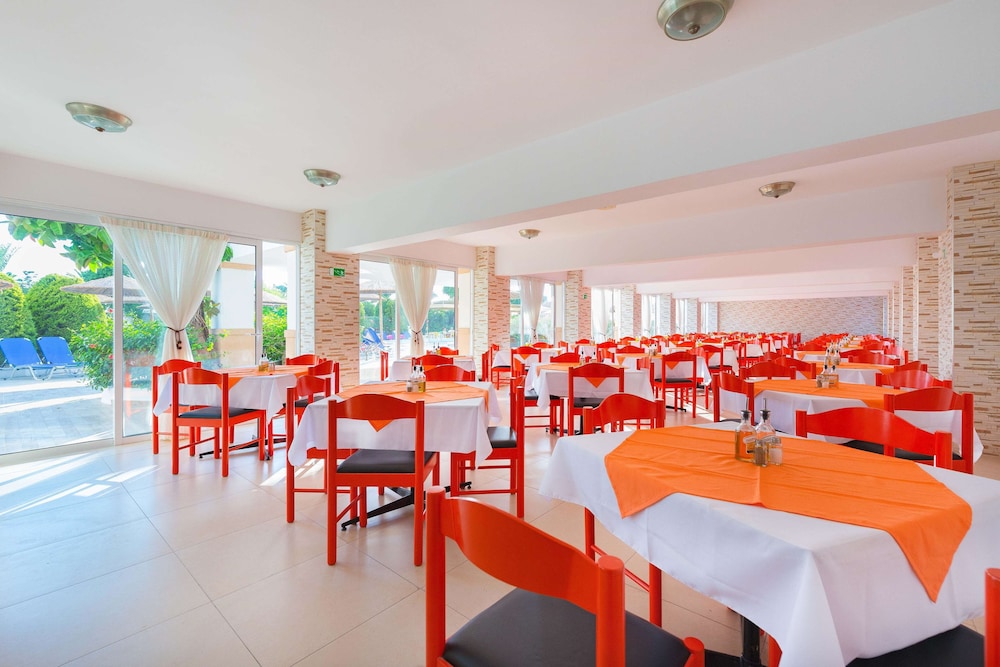 Lito Hotel 45/66