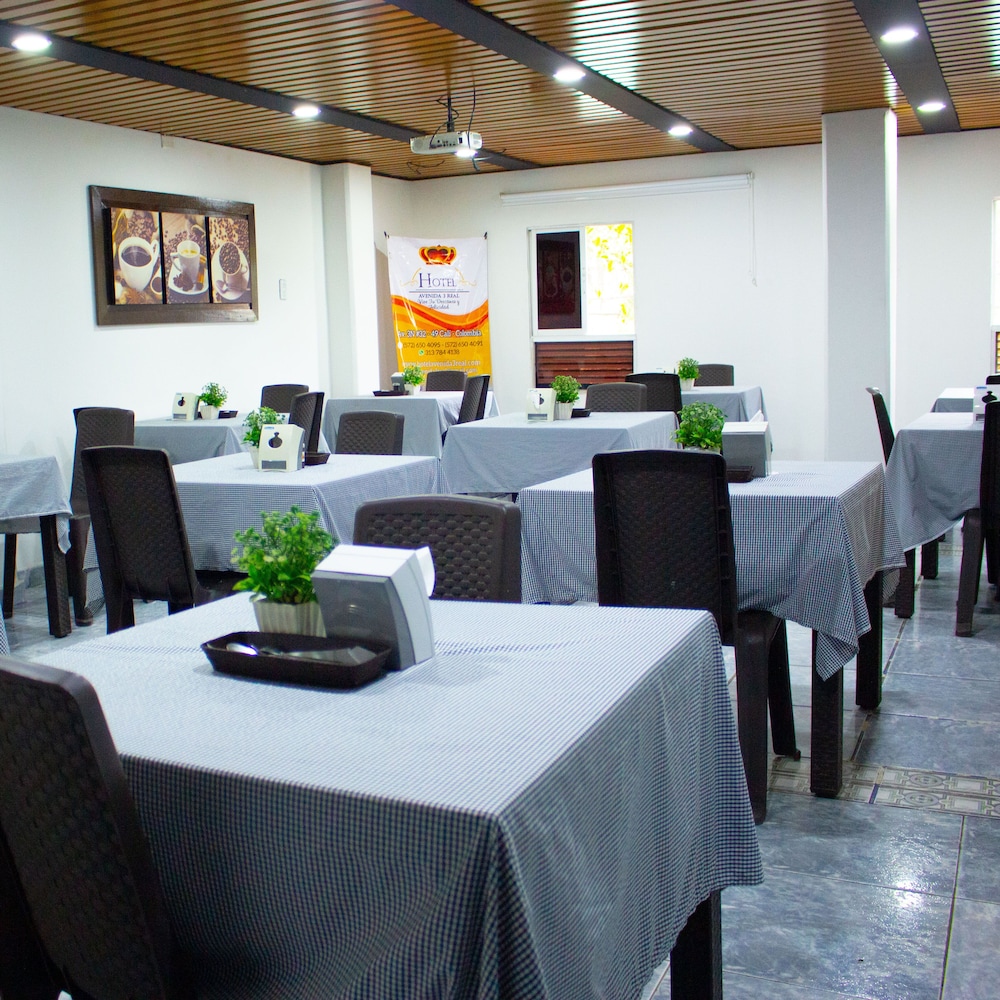 Hotel Brisas de Calima 43/55