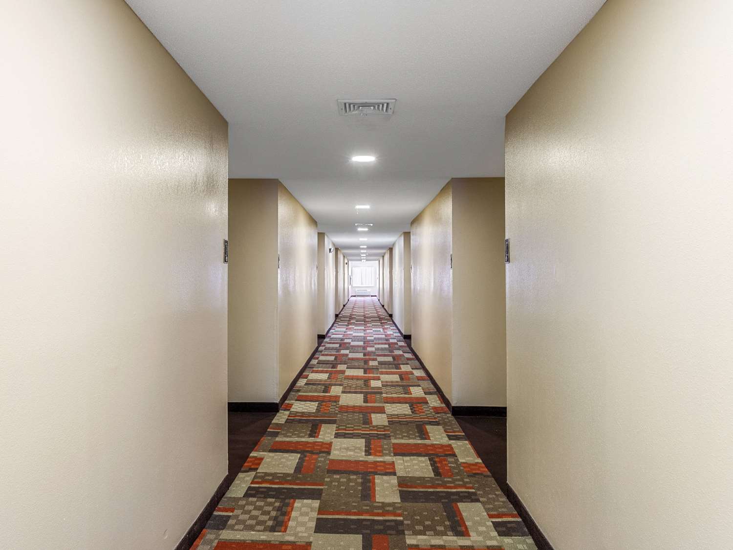 Clarion Pointe Savannah Gateway I-95 15/20