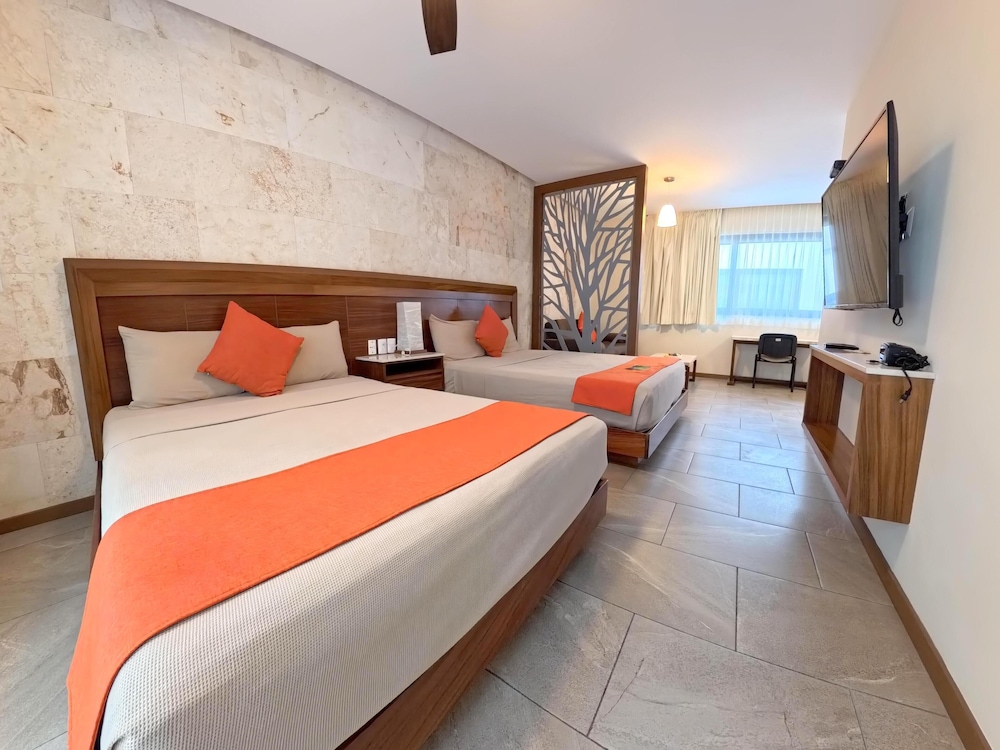 Grand Fifty Suites 19/65