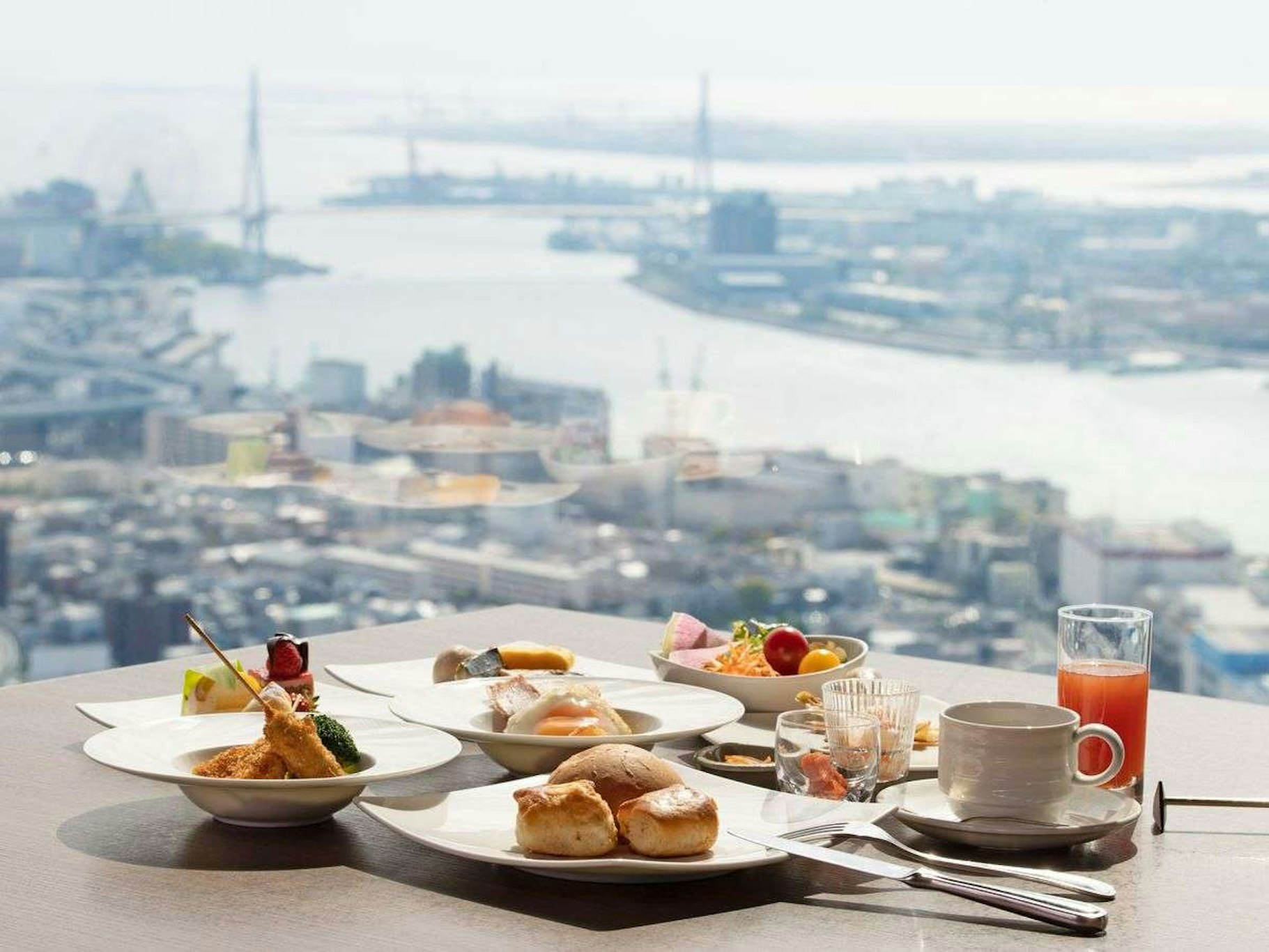 Art Hotel Osaka Bay Tower 31/39