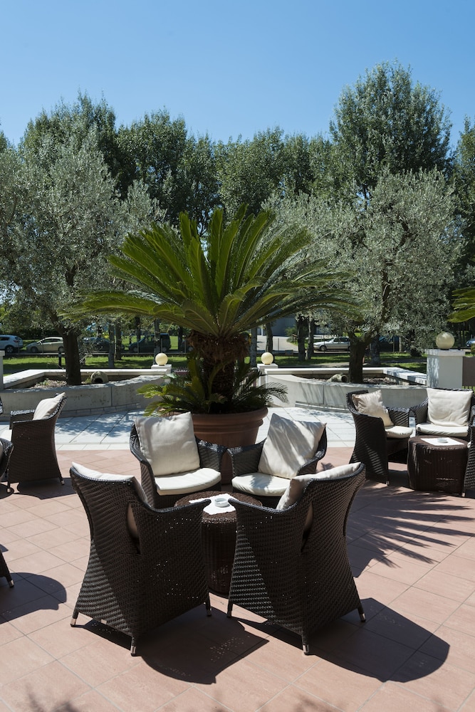 Savoy Beach Hotel & Thermal Spa 57/60