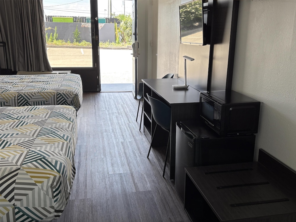 Motel6 Conway, SC 33/40