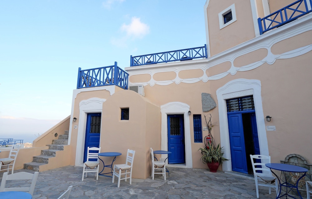KYKLADONISIA 8/79