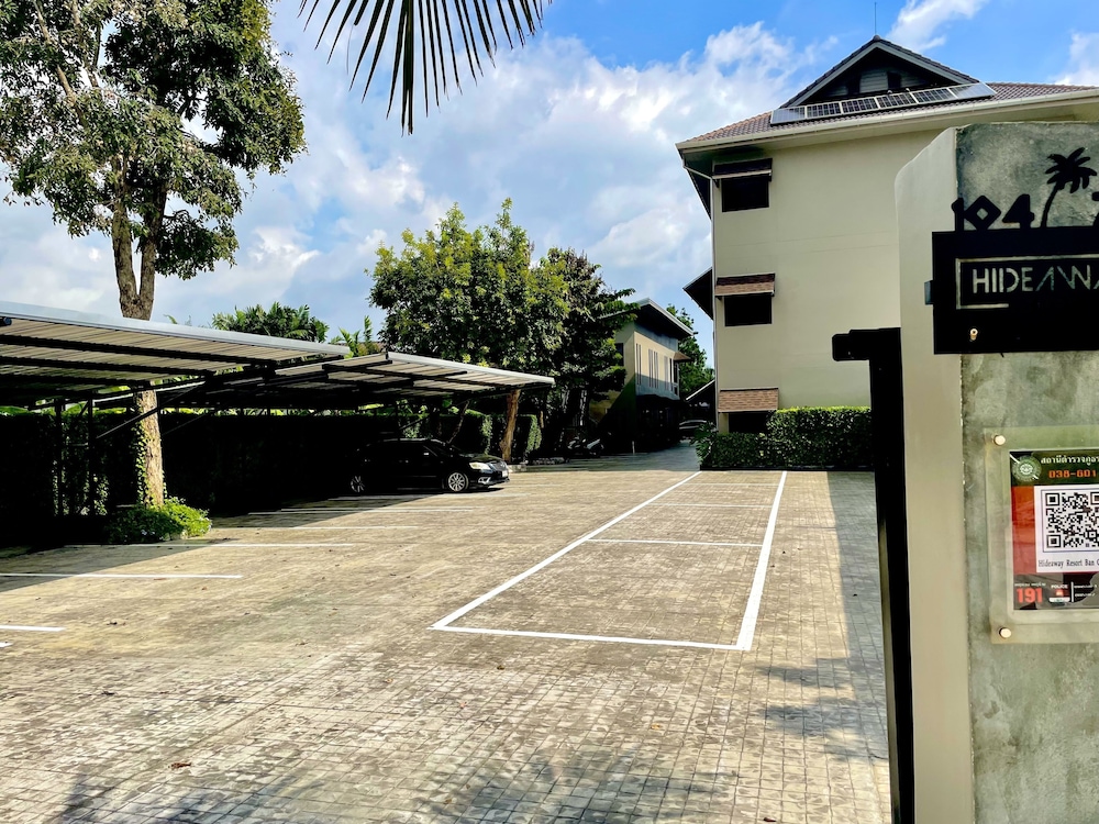 Hideaway Resort 23/32