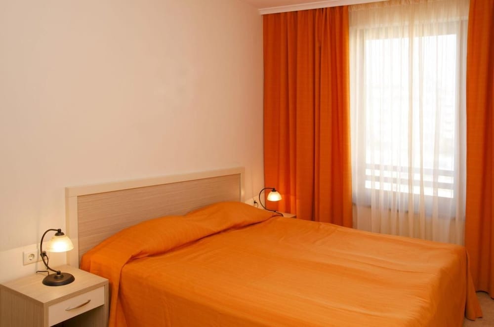 Royal Sun Holiday Complex 9/50