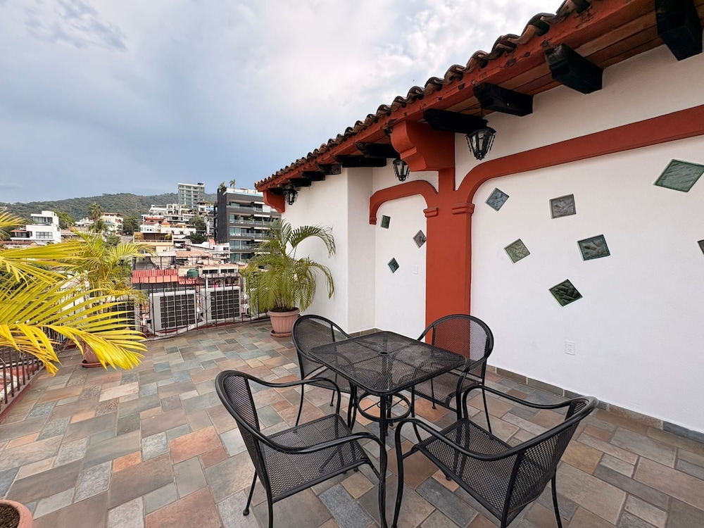 Hotel Mocali 63/66