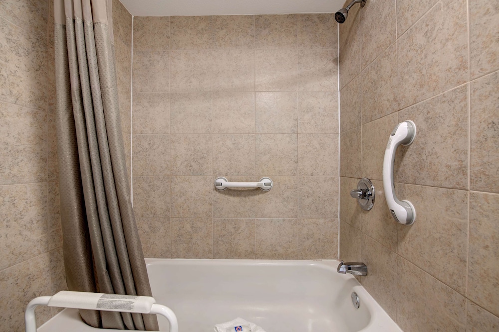 Motel6 Sulphur Springs, TX 40/41