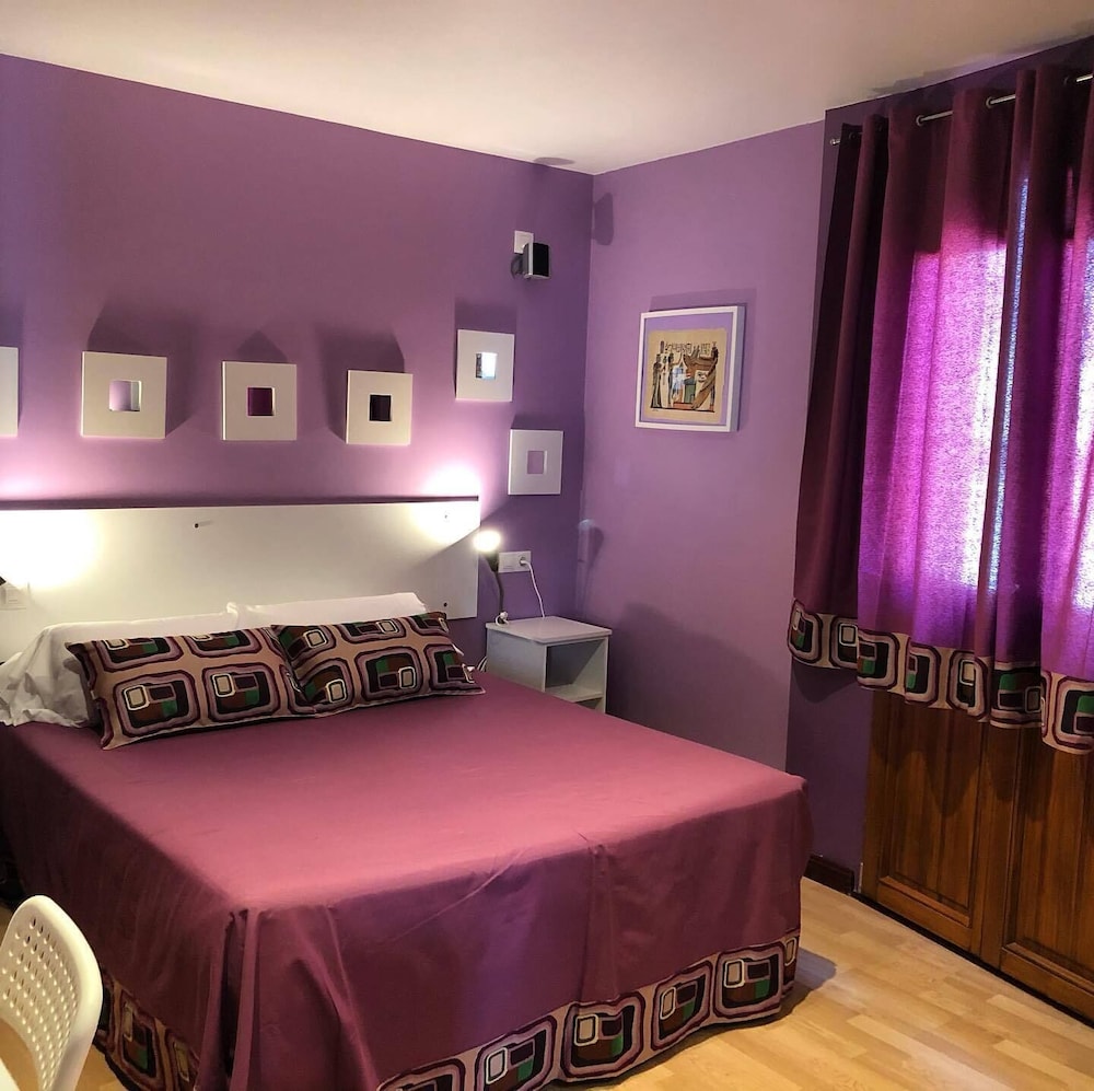 Hotel A. G. Porcillan 20/46