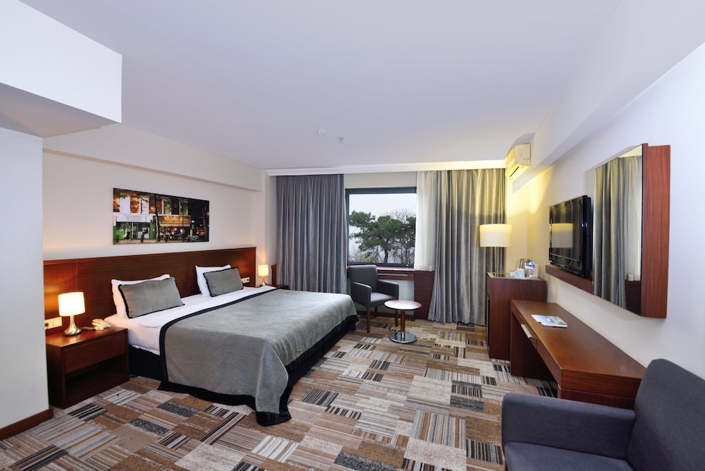 Tiara Termal Spa Hotel 12/77