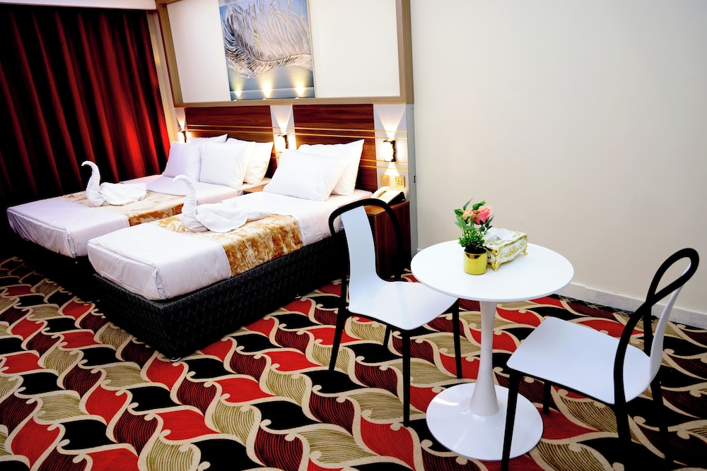 Tanha Park Hotel 38/52
