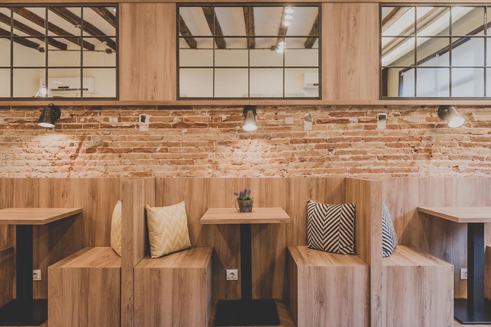Hostal Marenostrum 50/58