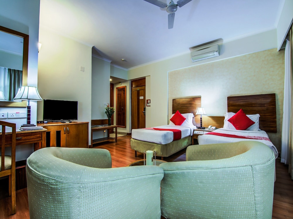 Sai Vishram Business Hotel 11/50