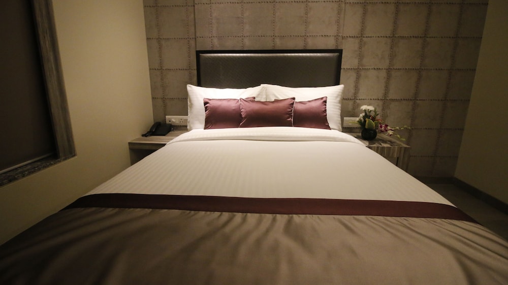 7 Apple Hotel 13/60