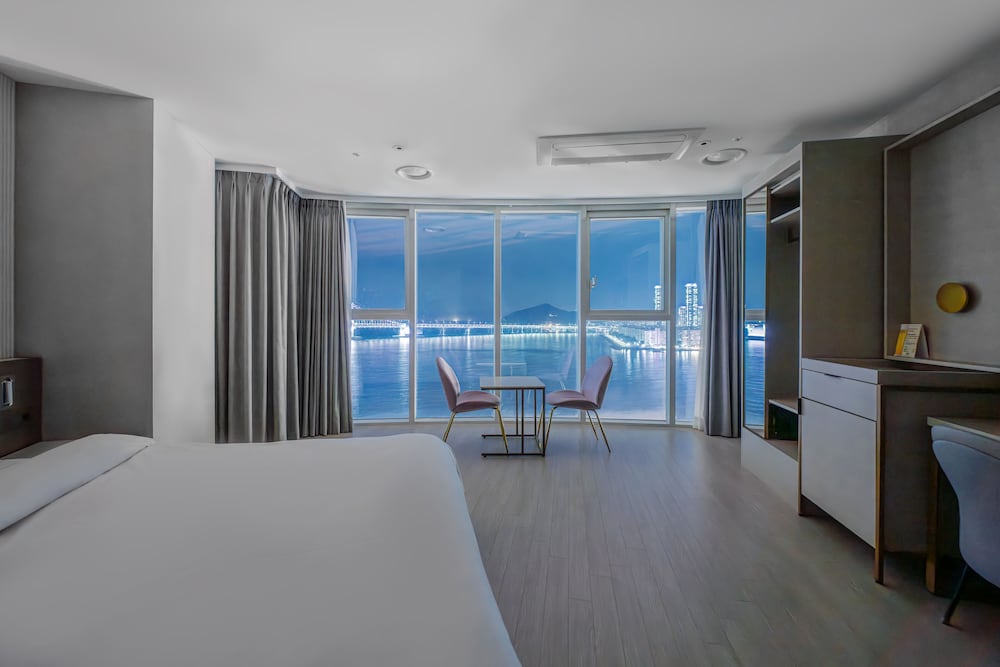 Hotel Aqua Palace 26/64