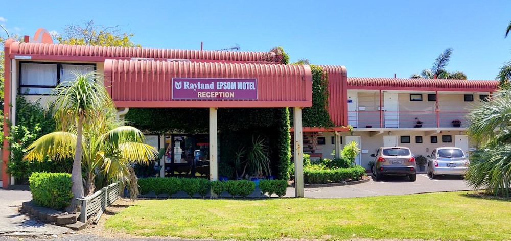 RAYLAND EPSOM MOTEL 1/36