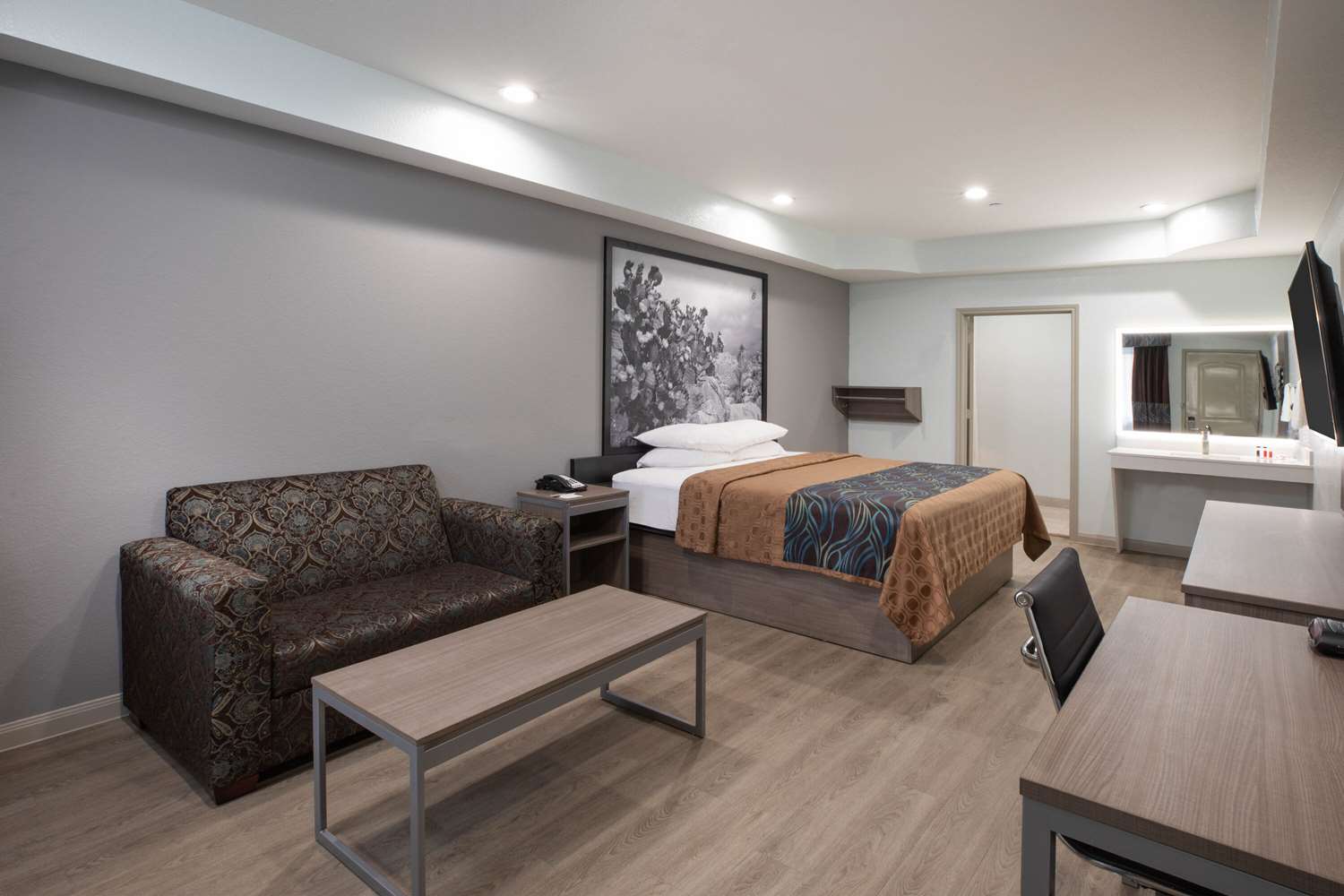 Super 8 By Wyndham Humble Houston 14/21