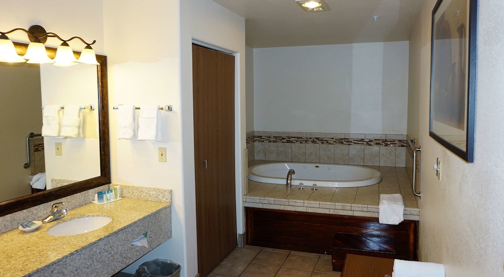 Best Western Grande River Inn & Suites 12/44