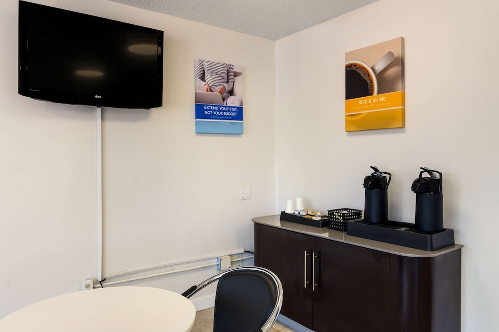 Studio 6 Extended Stay - Lagrange, GA 41/50