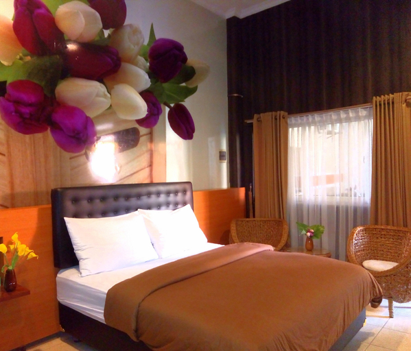 Hotel Kencana Rembang 12/15