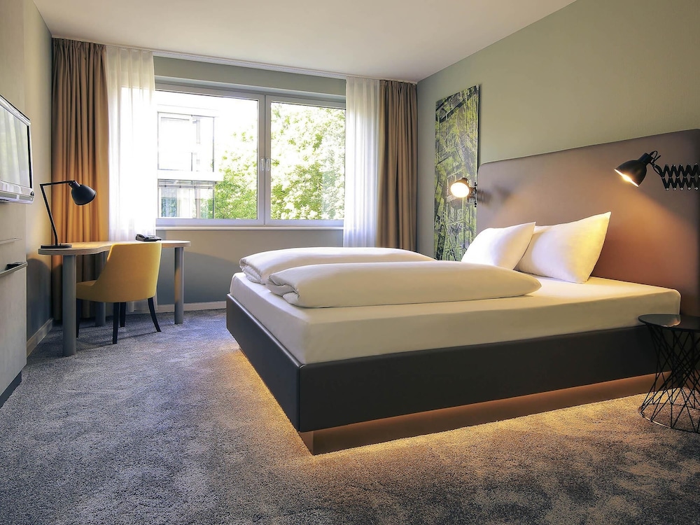 SUPERIOR, DOUBLE BED, GARDEN VIEW