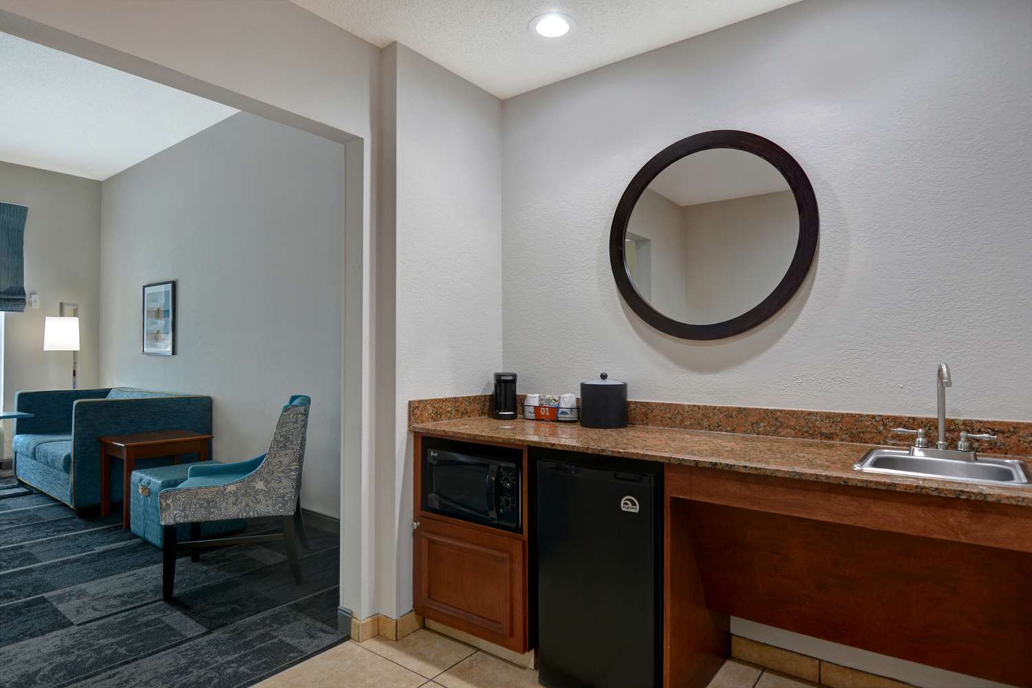 جناح استوديو بسرير كينج مع أريكة لذوي الإعاقة، Hampton Inn And Suites Birmingham Hoover Galleria 3/3