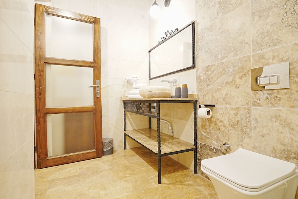 Kayra cave suites 48/50
