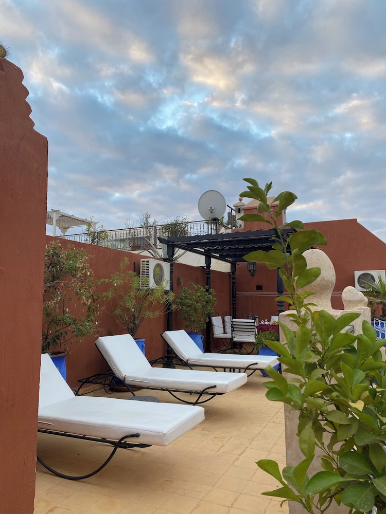 Riad Amegrad 54/59