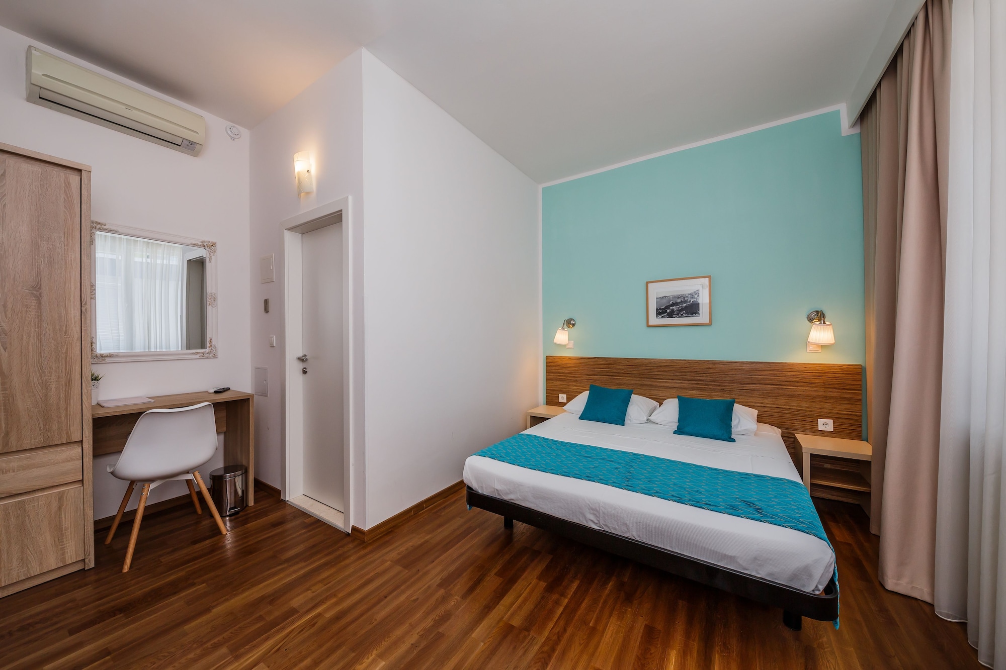 غرفة قياسية بسريرين منفصلين، Annex Building Art Hotel 3/10