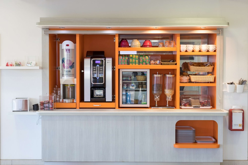 The Originals Access Tendance Hotel Saint Etienne Aeroport 32/50