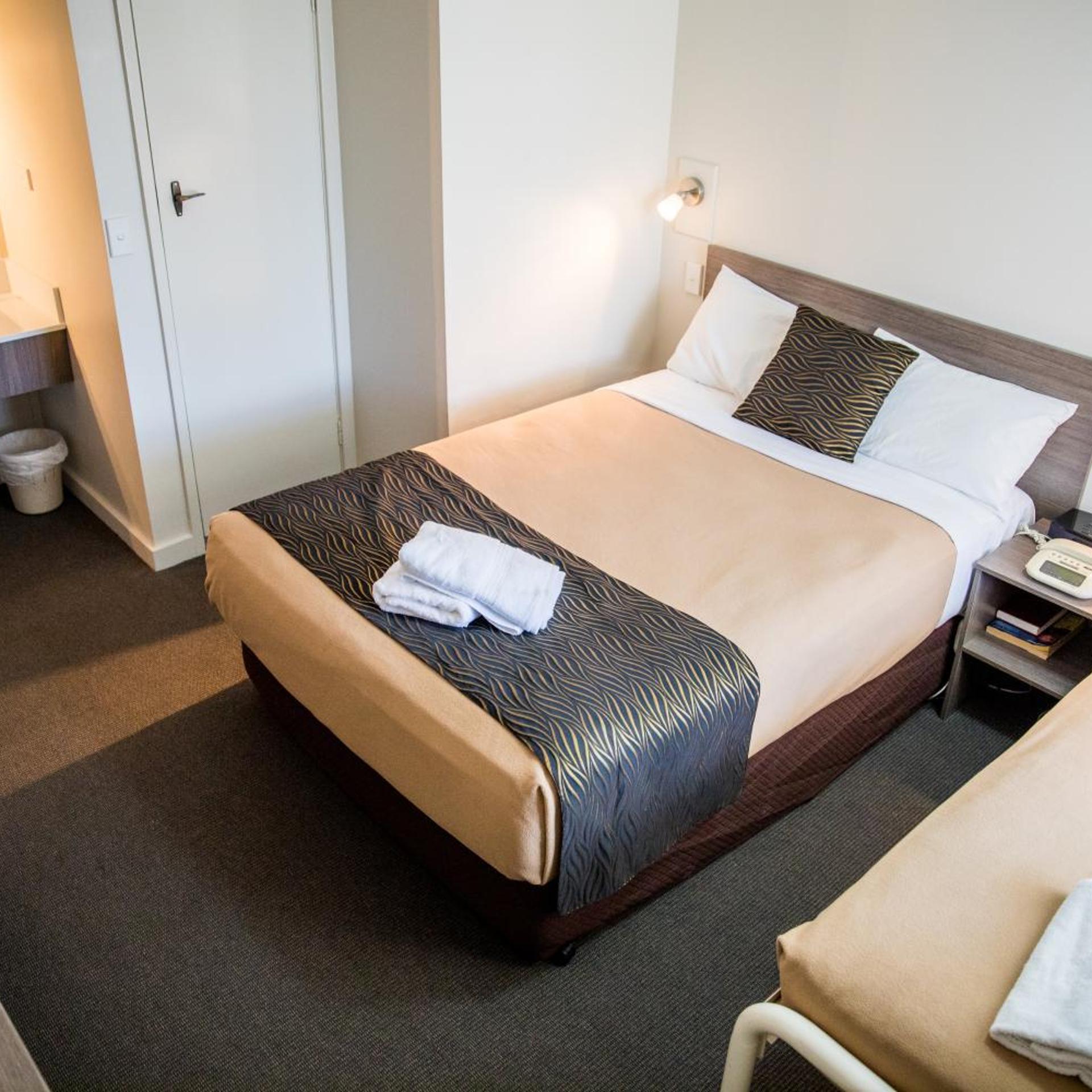 Standard, Twin Beds