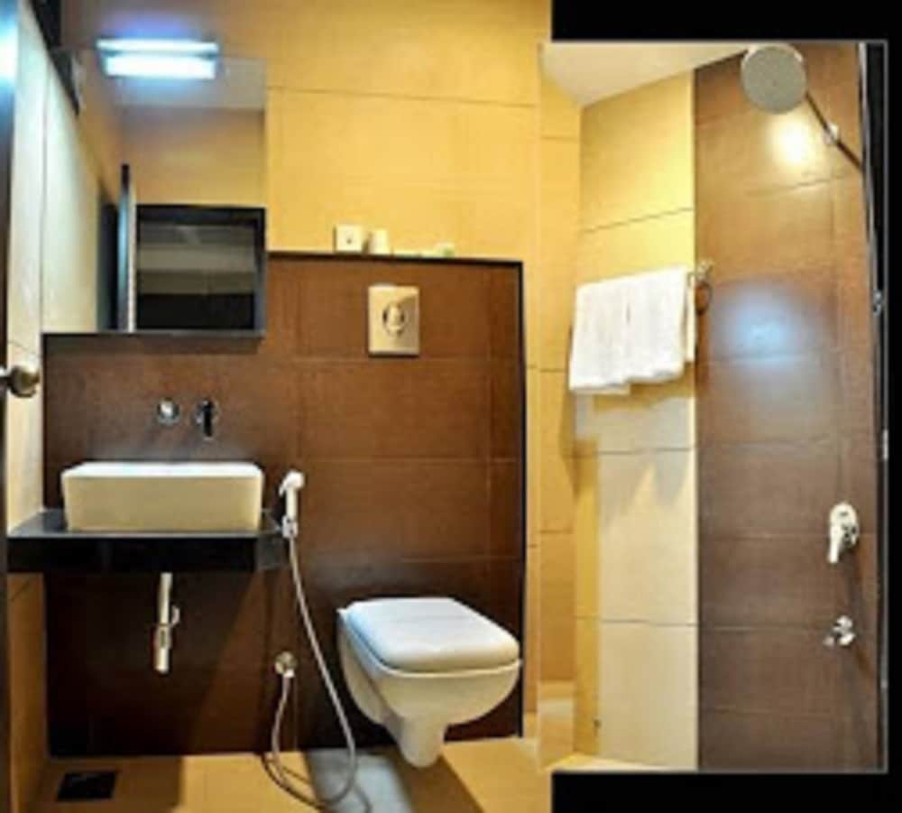 Hotel Shree Narayana 10/28