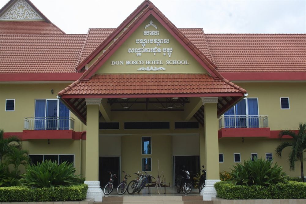 Don Bosco Hotel School 3/60