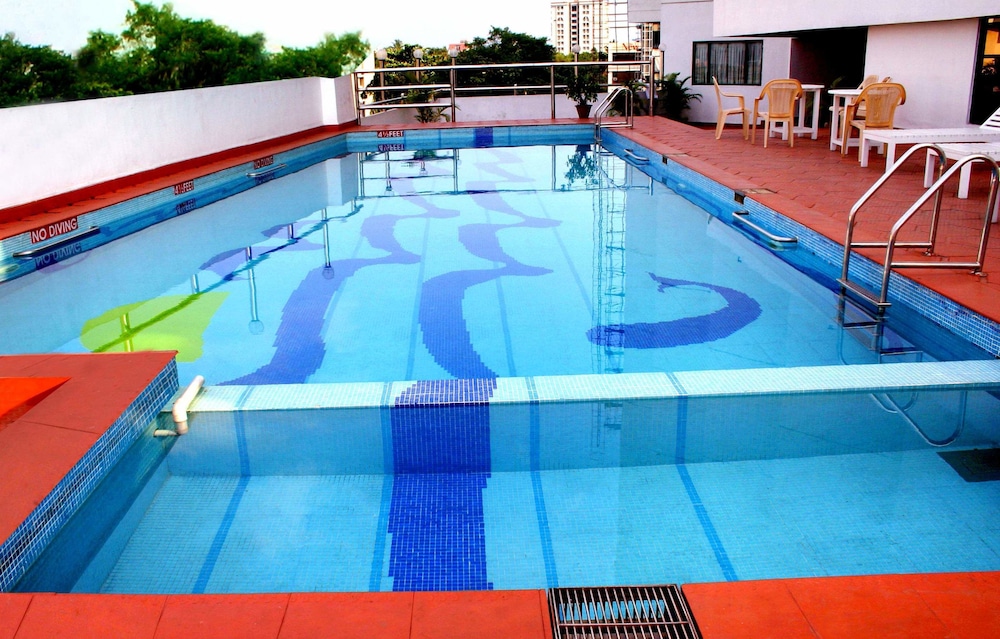 Gokulam Park Inn 25/57
